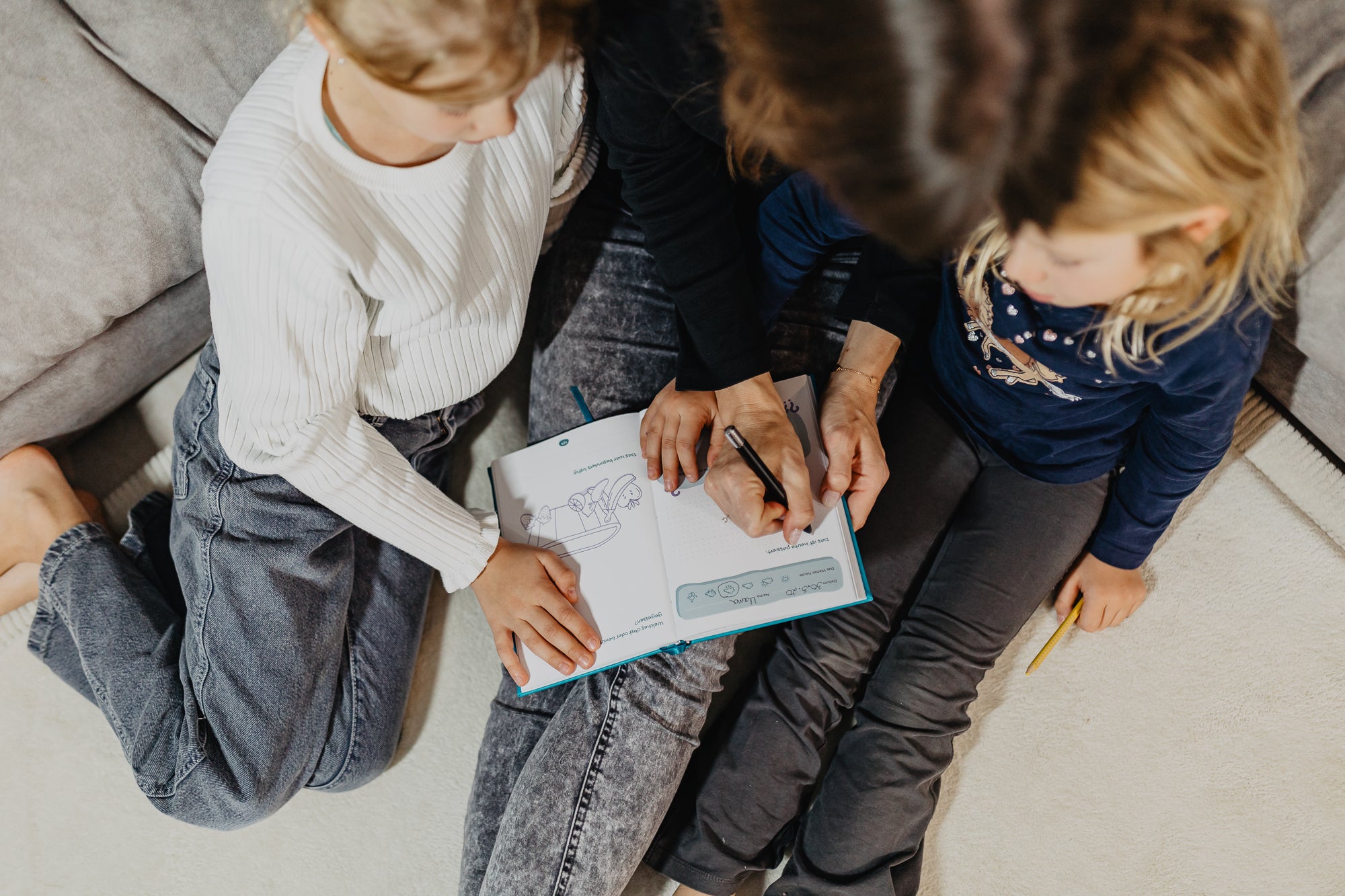 Familientagebuch familynotes für Kinder und Eltern von zettelweise